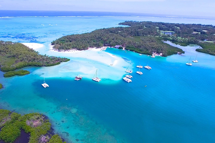 Ile Aux Cerfs Island