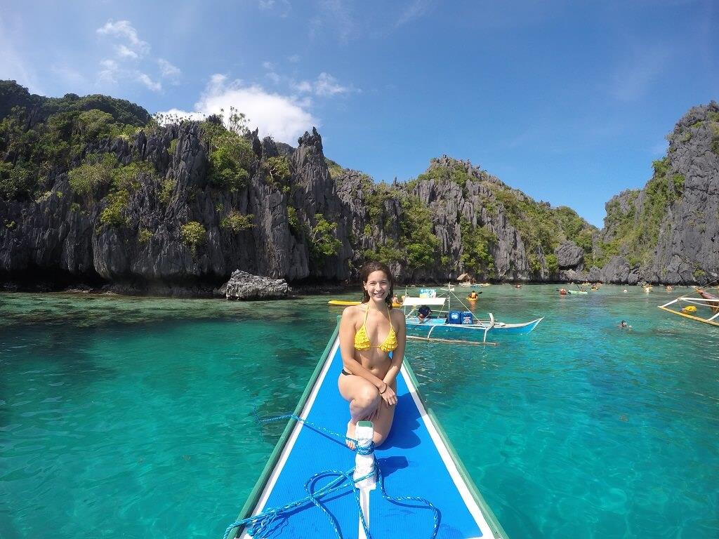 1.	Island-Hop in El Nido